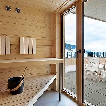 Holzhackerin - The Charming Haus Am Berg Hotel 4*