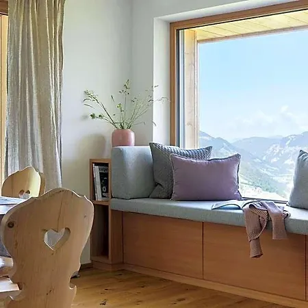 Holzhackerin - The Charming Haus Am Berg 4* Untertauern