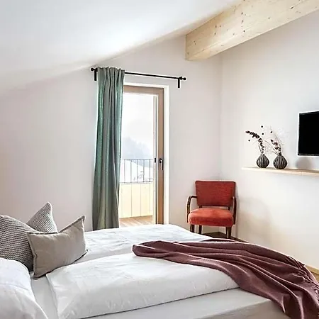 Holzhackerin - The Charming Haus Am Berg Hotel 4*