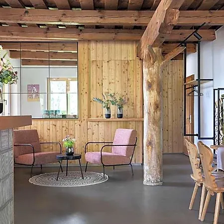 Holzhackerin - The Charming Haus Am Berg 4* Untertauern